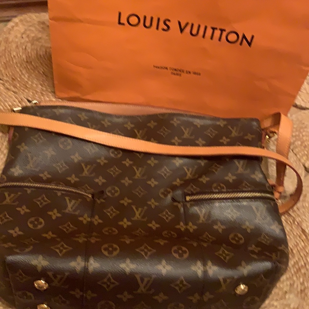 Authentic Louis Vuitton✨ - Picture 9 of 13
